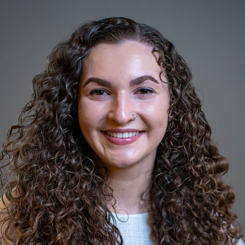 Headshot of Olivia Nagy